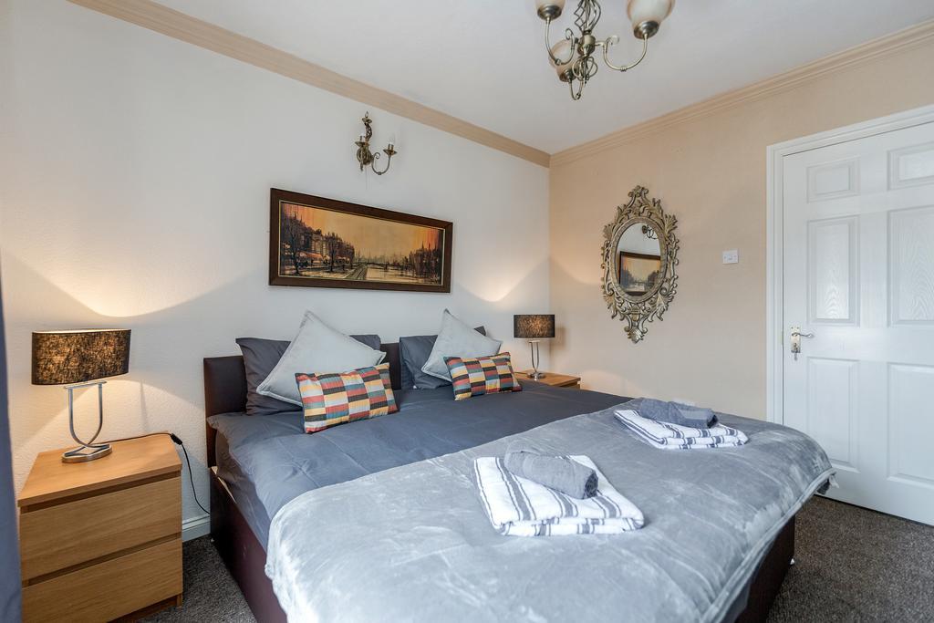 Watford General Suites Esterno foto