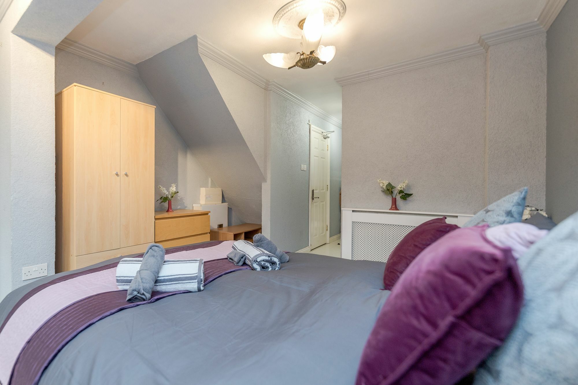 Watford General Suites Esterno foto