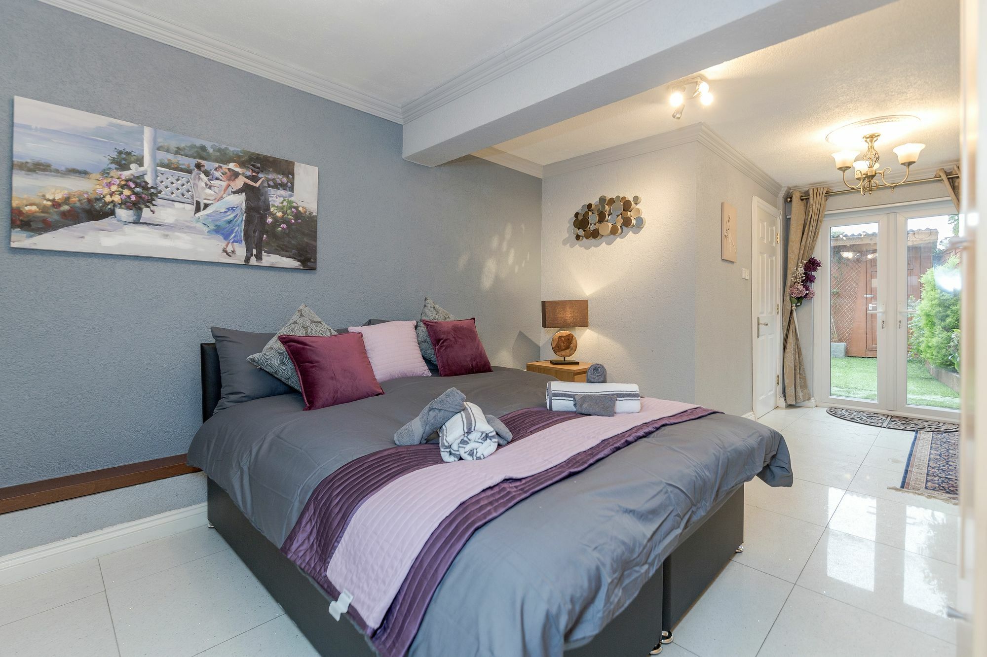 Watford General Suites Esterno foto